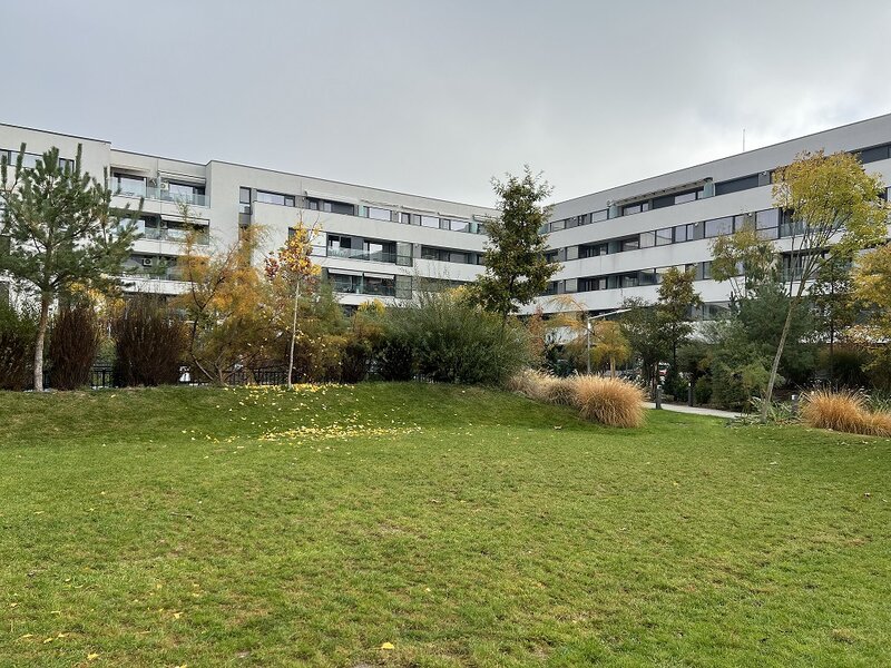 Lacul Straulesti apartament 3 camere 83 mp util / sector 1